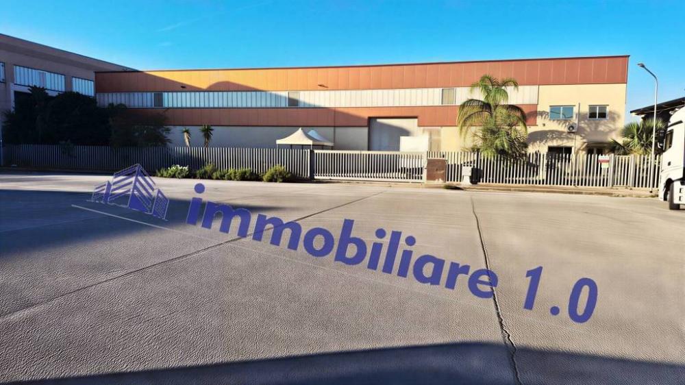 locale commerciale in vendita ad Alcamo