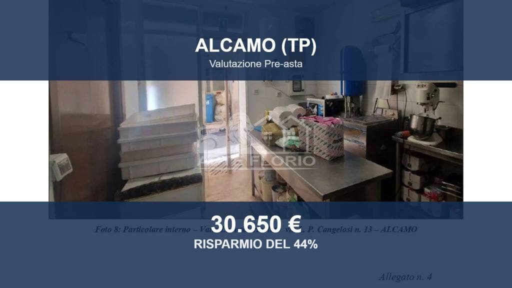 locale commerciale in vendita ad Alcamo in zona Centro Città