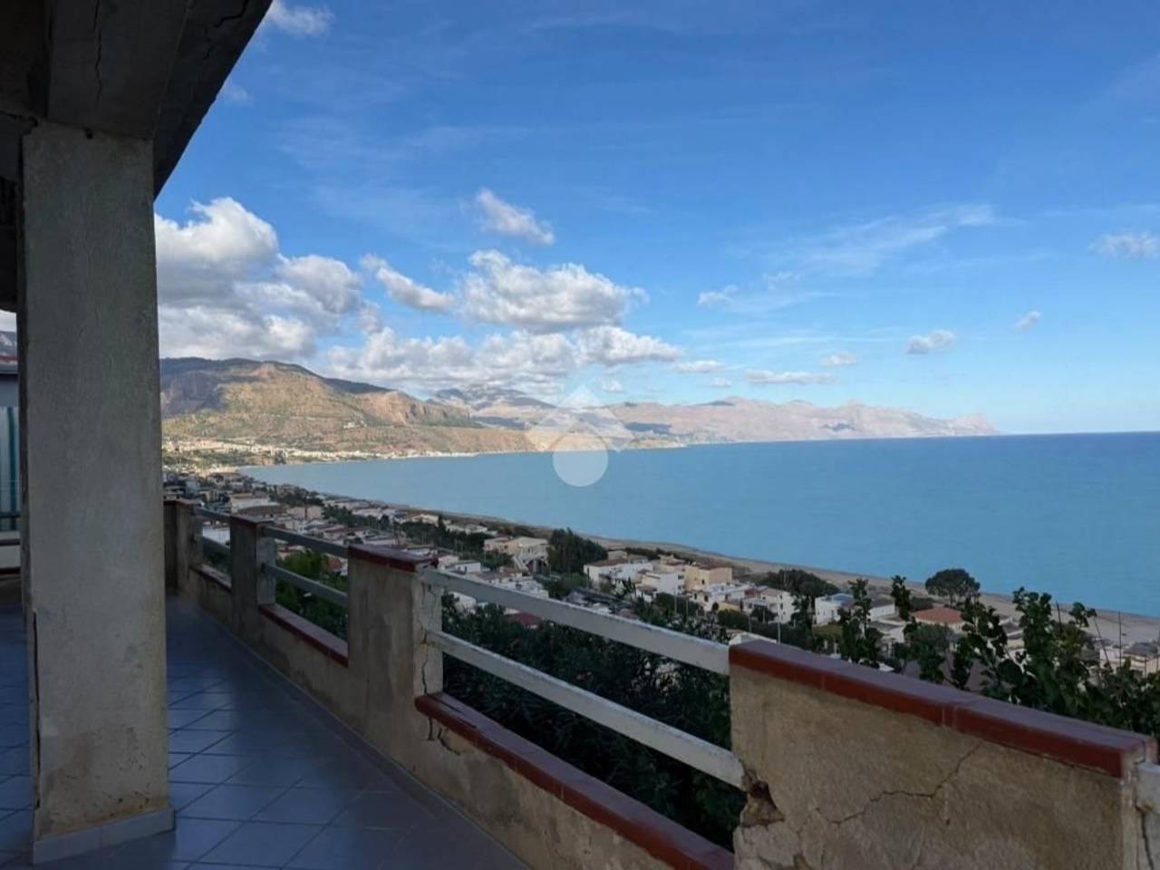 casa indipendente in vendita ad Alcamo in zona Alcamo Marina