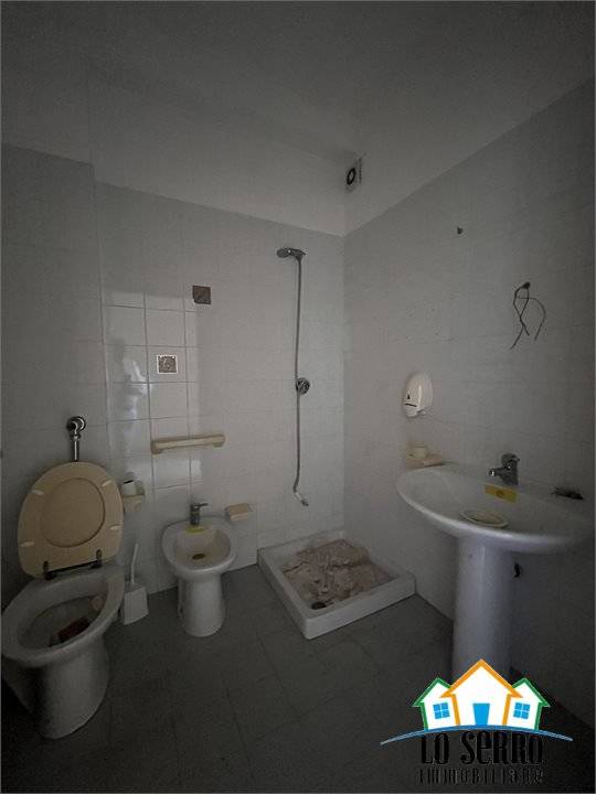 locale commerciale in vendita ad Alcamo