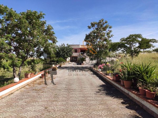 casa indipendente in vendita a Buseto Palizzolo