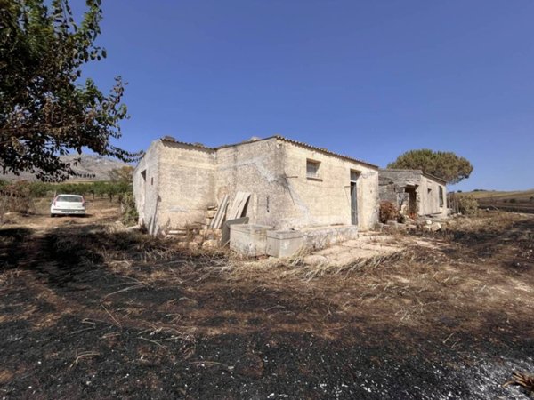 casa indipendente in vendita a Buseto Palizzolo in zona Blandano