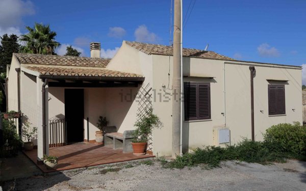 casa indipendente in vendita a Buseto Palizzolo