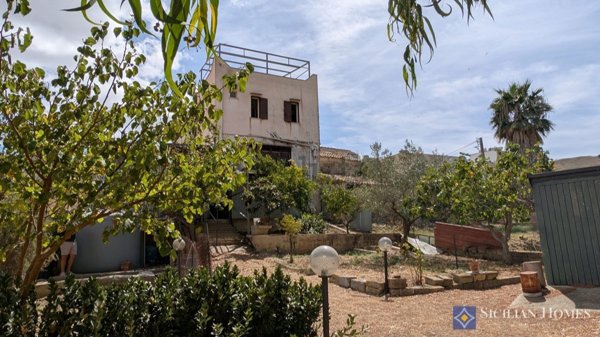 casa indipendente in vendita a Buseto Palizzolo