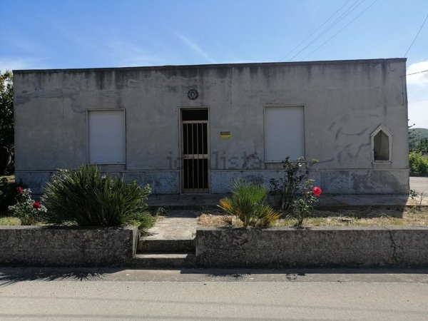 casa indipendente in vendita a Buseto Palizzolo