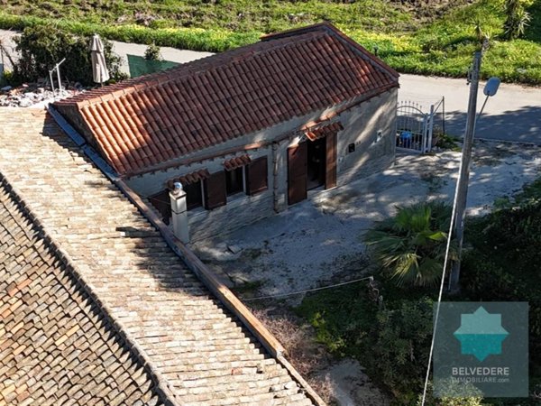 casa indipendente in vendita a Buseto Palizzolo in zona Pianoneve