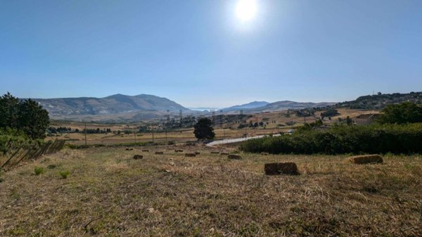 terreno in vendita a Buseto Palizzolo in zona Bruca
