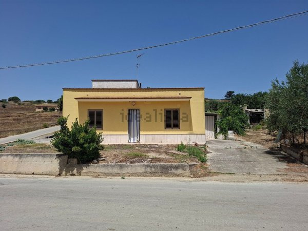 casa indipendente in vendita a Buseto Palizzolo in zona Bruca