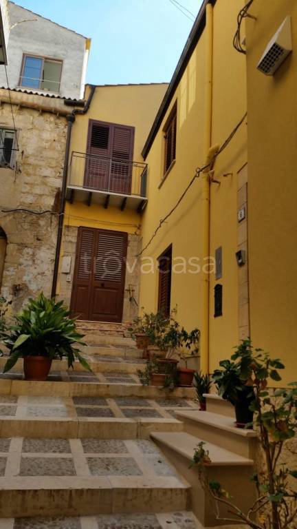 casa indipendente in vendita a Calatafimi-Segesta