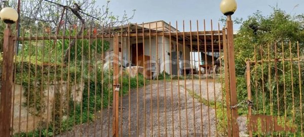 casa indipendente in vendita a Calatafimi-Segesta