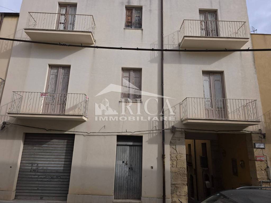 intera palazzina in vendita a Calatafimi-Segesta