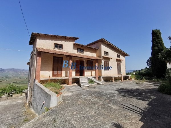 casa indipendente in vendita a Calatafimi-Segesta