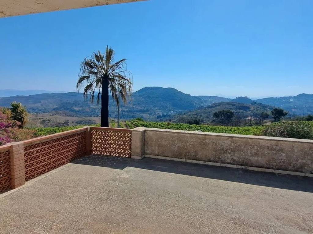 casa indipendente in vendita a Calatafimi-Segesta
