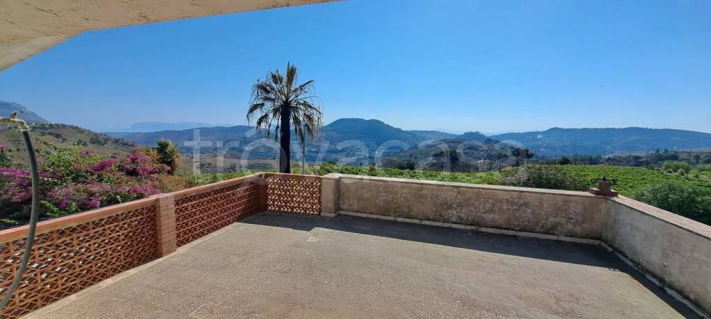 casa indipendente in vendita a Calatafimi-Segesta