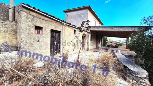 casa indipendente in vendita a Calatafimi-Segesta