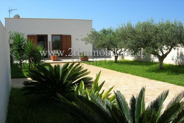casa indipendente in vendita a Campobello di Mazara