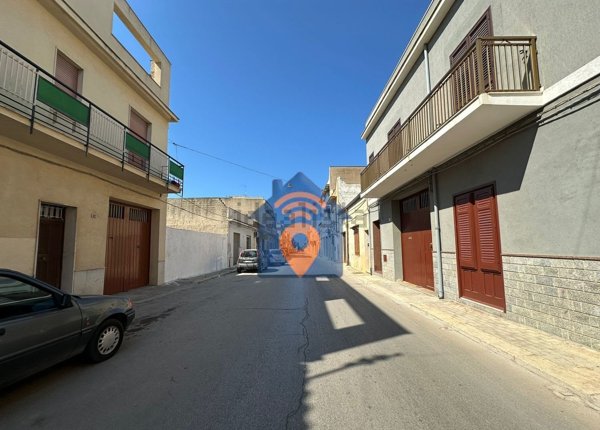 casa indipendente in vendita a Campobello di Mazara