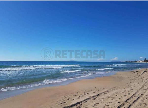casa indipendente in vendita a Campobello di Mazara