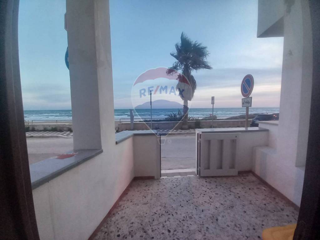 casa indipendente in vendita a Campobello di Mazara in zona Tre Fontane
