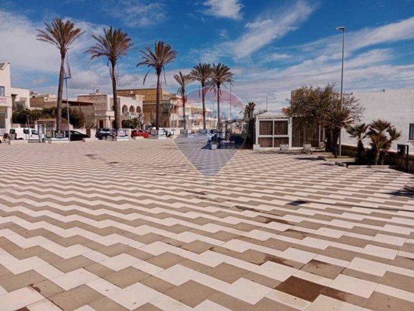 casa indipendente in vendita a Campobello di Mazara in zona Tre Fontane