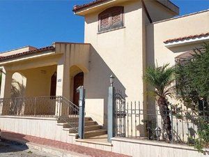 casa semindipendente in vendita a Campobello di Mazara