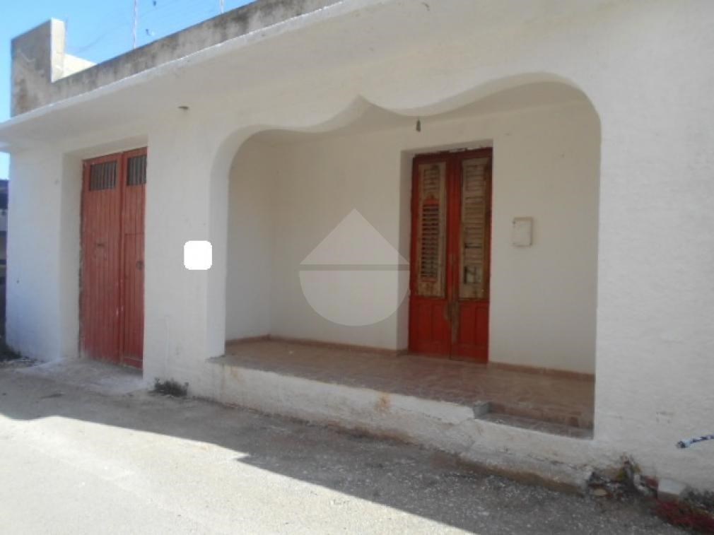 casa indipendente in vendita a Campobello di Mazara in zona Tre Fontane