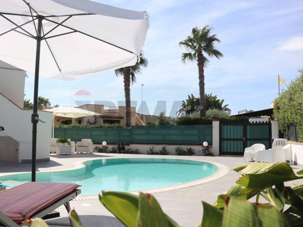 casa indipendente in vendita a Campobello di Mazara in zona Tre Fontane