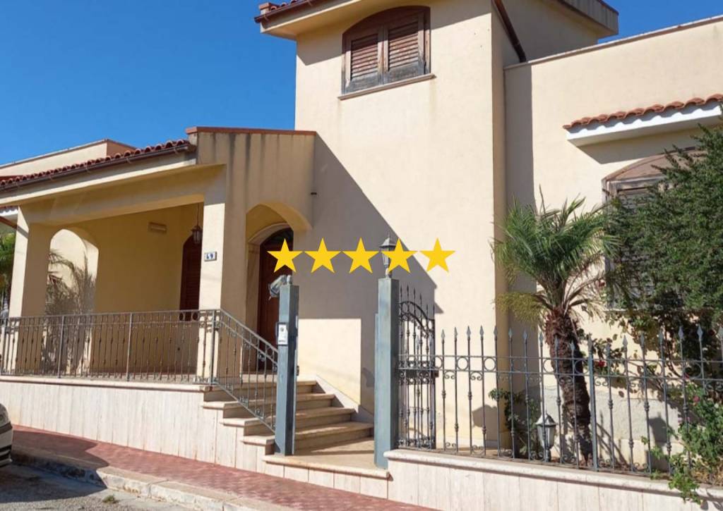 casa semindipendente in vendita a Campobello di Mazara