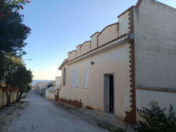 casa indipendente in vendita a Campobello di Mazara in zona Tre Fontane