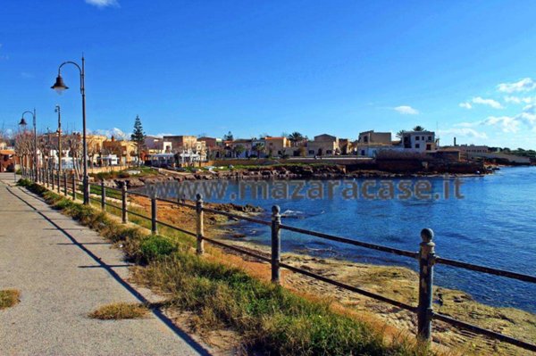 casa indipendente in vendita a Campobello di Mazara