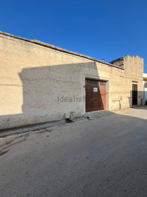 casa indipendente in vendita a Campobello di Mazara