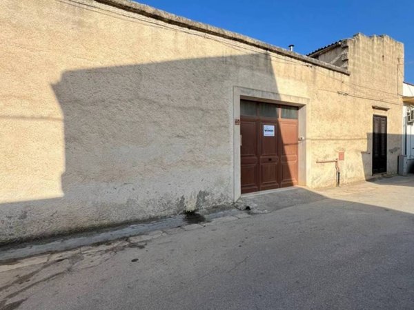 casa indipendente in vendita a Campobello di Mazara