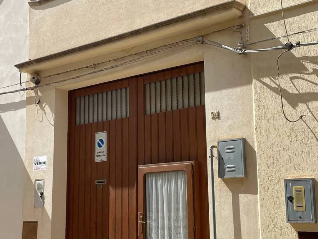 casa indipendente in vendita a Campobello di Mazara