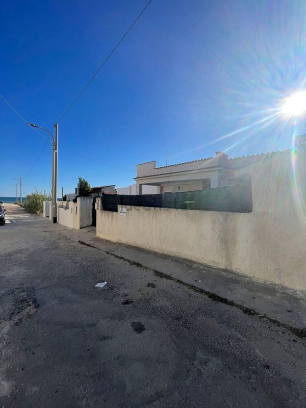 casa indipendente in vendita a Campobello di Mazara in zona Tre Fontane