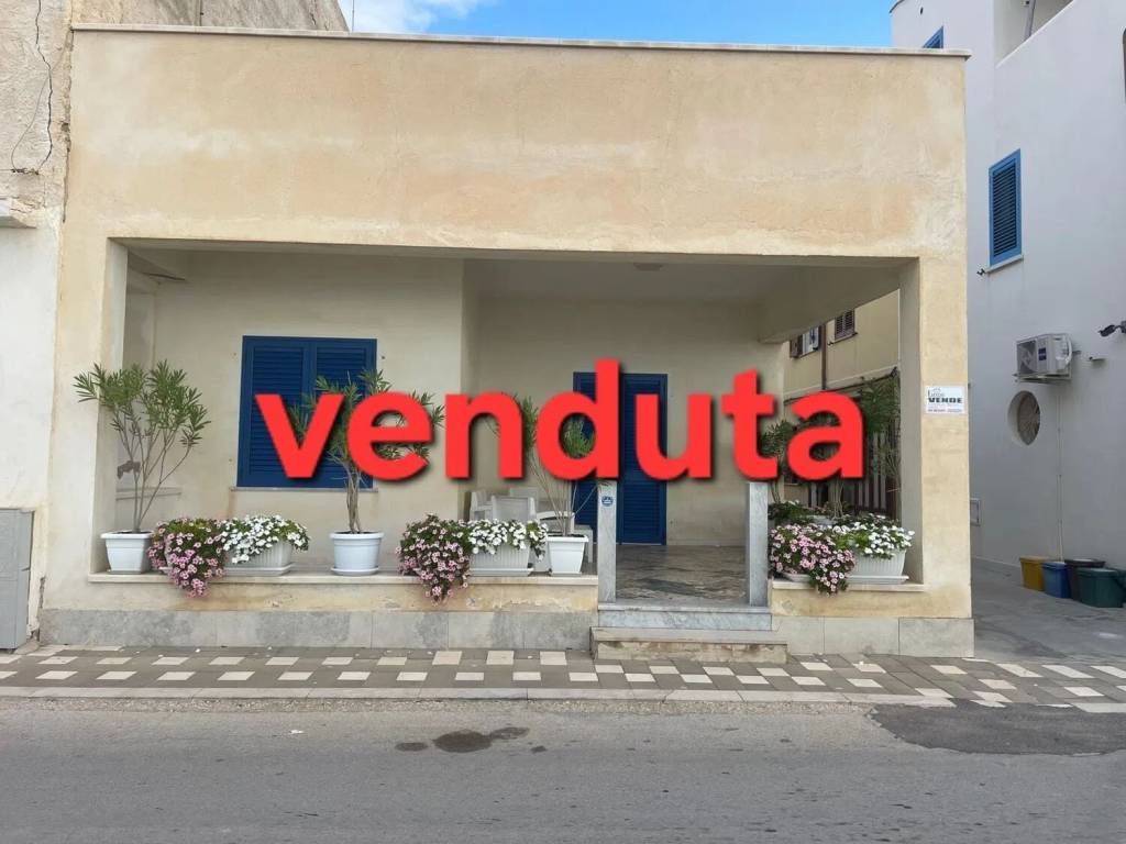 casa indipendente in vendita a Campobello di Mazara in zona Tre Fontane