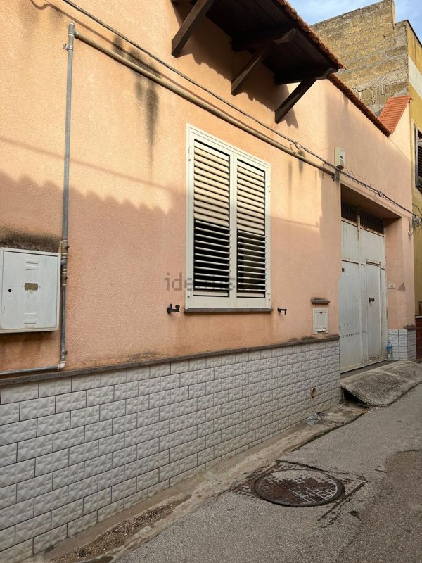 casa indipendente in vendita a Campobello di Mazara