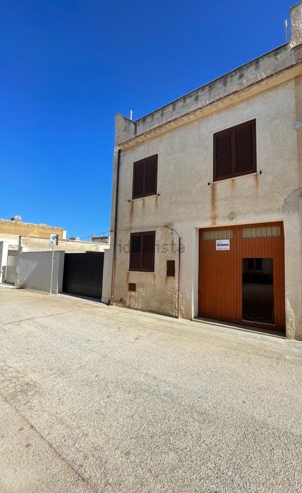 casa indipendente in vendita a Campobello di Mazara in zona Tre Fontane