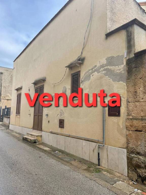 casa indipendente in vendita a Campobello di Mazara