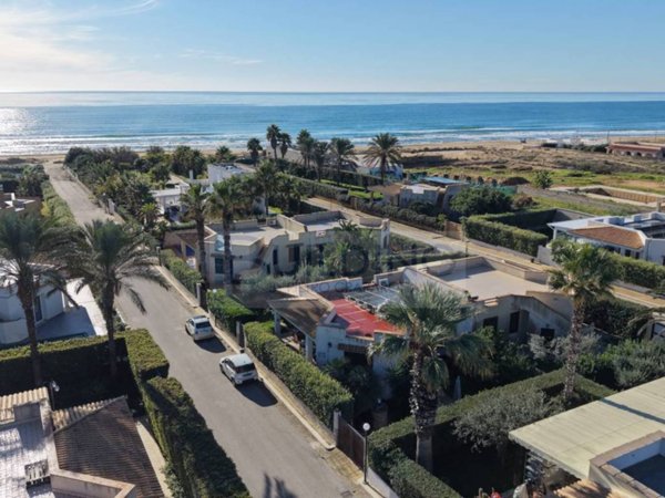 casa indipendente in vendita a Campobello di Mazara in zona Tre Fontane