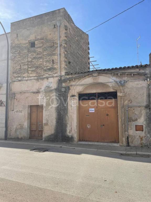 casa indipendente in vendita a Campobello di Mazara
