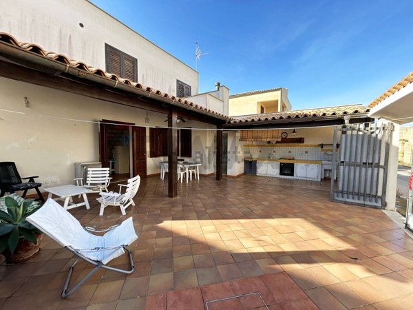 casa indipendente in vendita a Campobello di Mazara in zona Tre Fontane