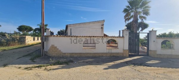 casa indipendente in vendita a Campobello di Mazara in zona Tre Fontane