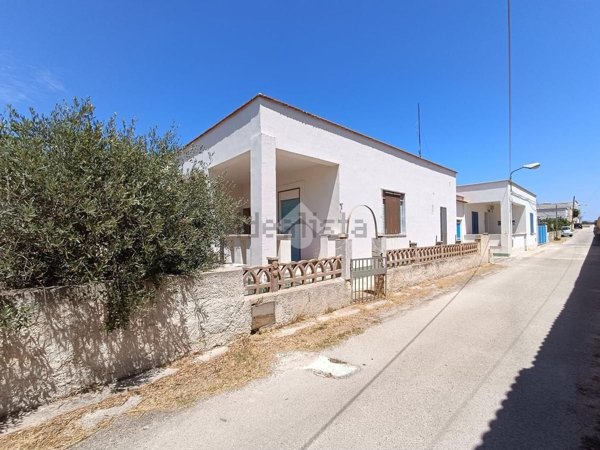casa indipendente in vendita a Campobello di Mazara in zona Tre Fontane