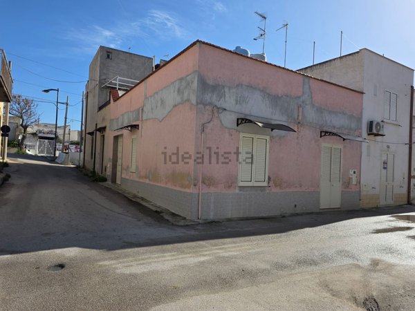 casa indipendente in vendita a Campobello di Mazara in zona Tre Fontane