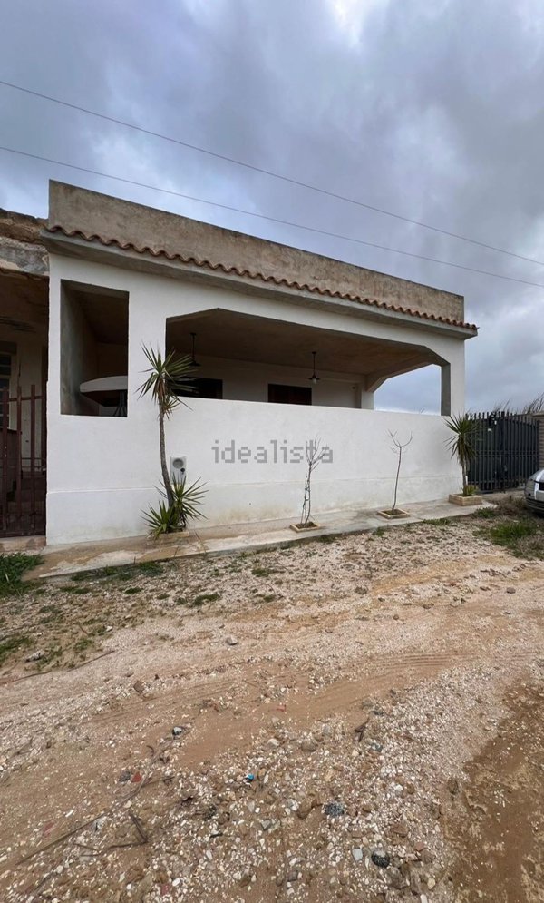 casa indipendente in vendita a Campobello di Mazara in zona Tre Fontane