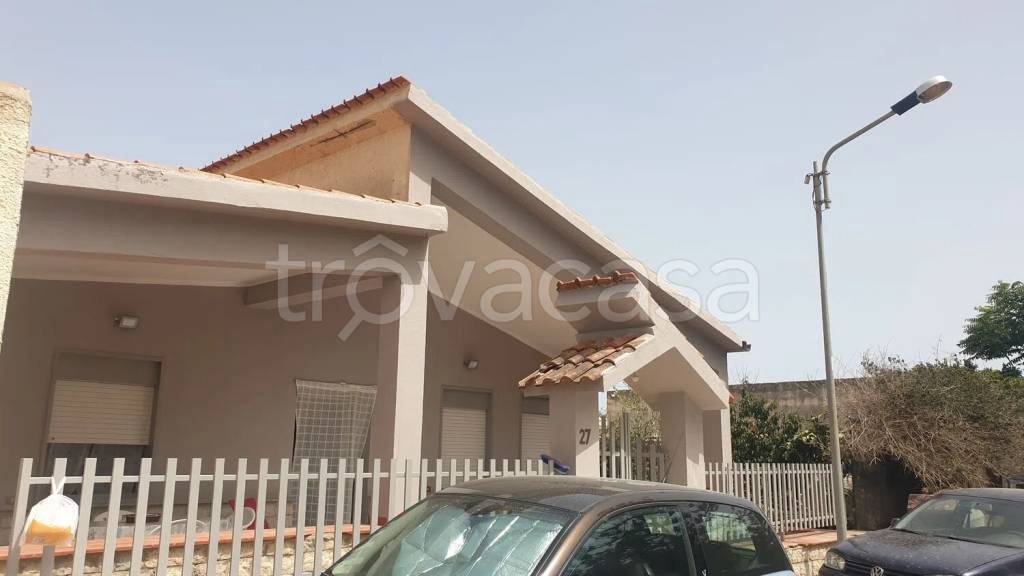 casa indipendente in vendita a Campobello di Mazara in zona Tre Fontane