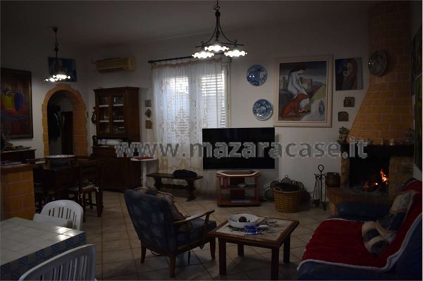 casa indipendente in vendita a Campobello di Mazara in zona Tre Fontane