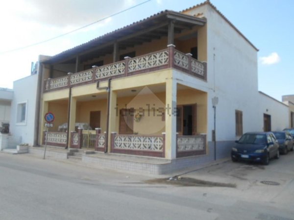 casa indipendente in vendita a Campobello di Mazara in zona Tre Fontane