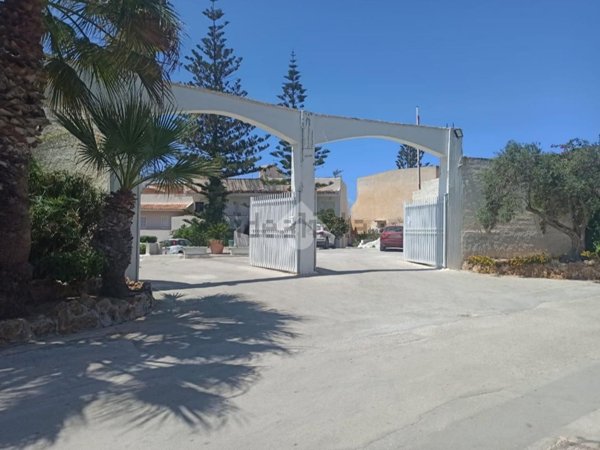 appartamento in vendita a Campobello di Mazara in zona Tre Fontane