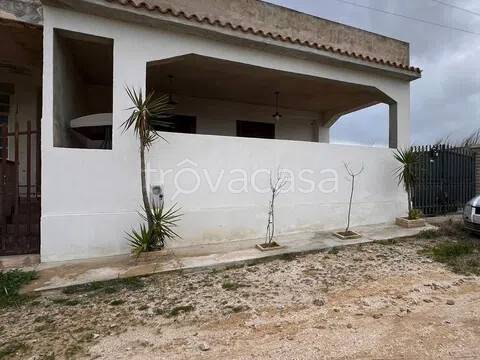 casa indipendente in vendita a Campobello di Mazara in zona Tre Fontane